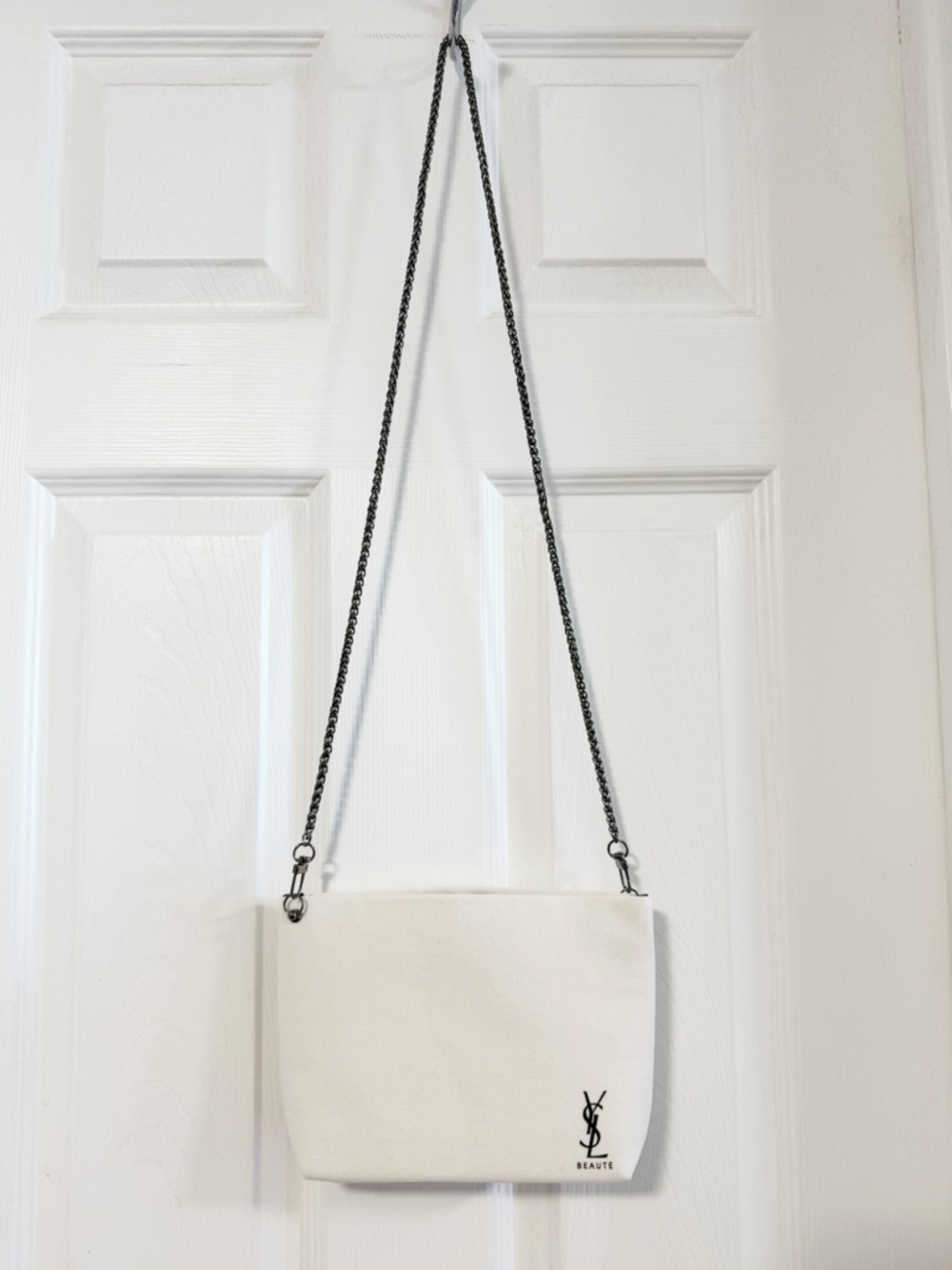 Yves Saint Laurent Beauty Canvas Bag with Chain Crossbody Strap - Picture 3 of 17